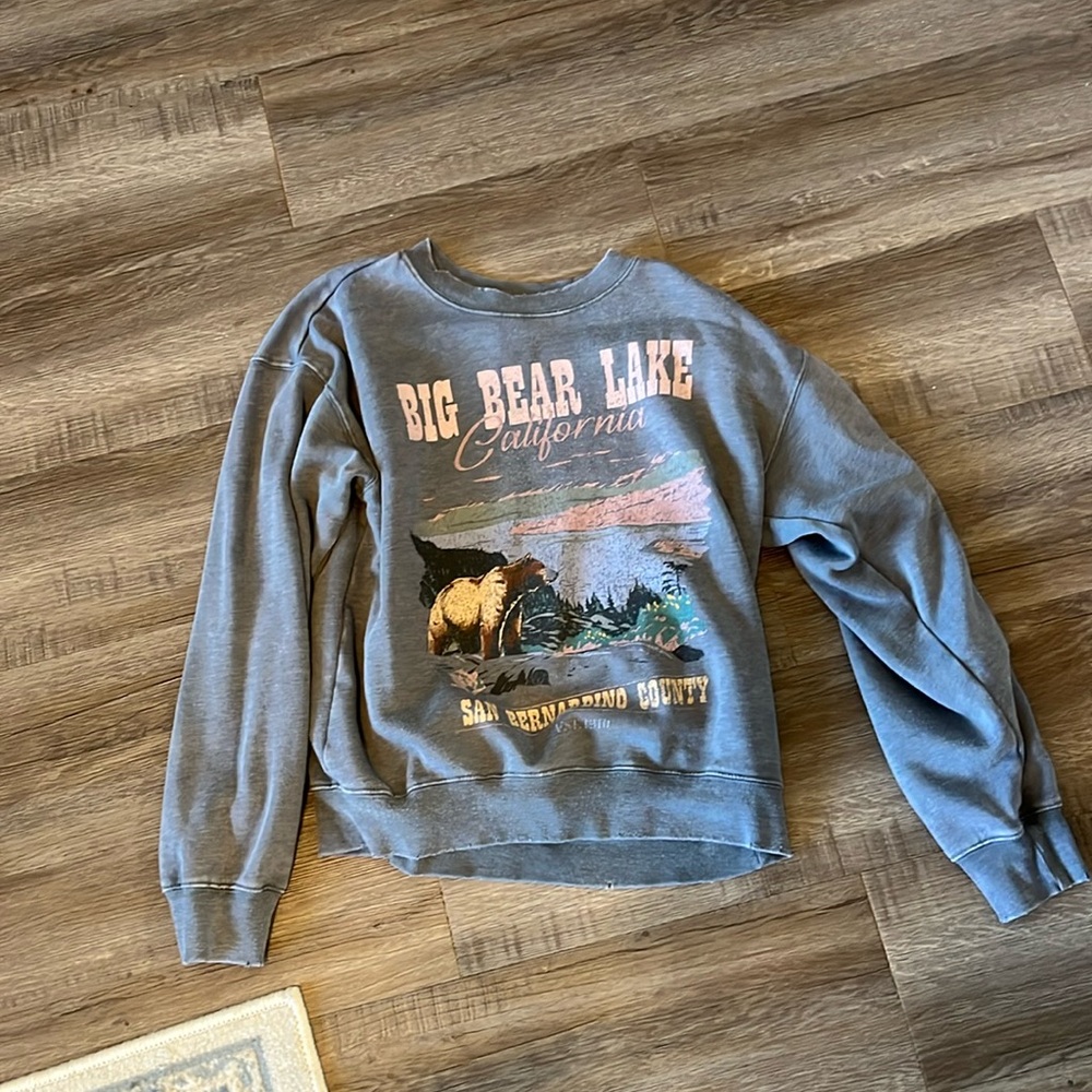 Big Bear Lake Pullover